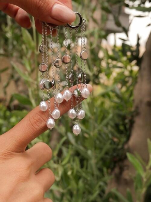 Silver renk inci sallantılı küpe
